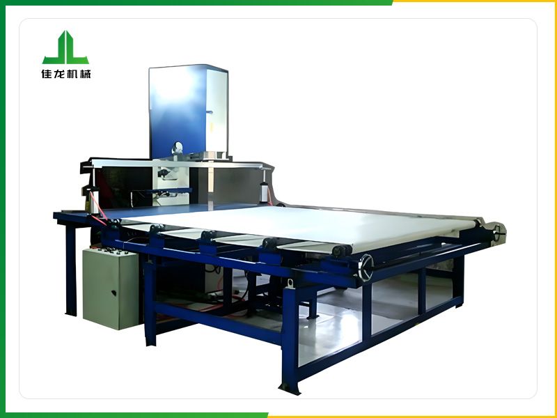 全自（zì）動火紙切（qiē）紙機